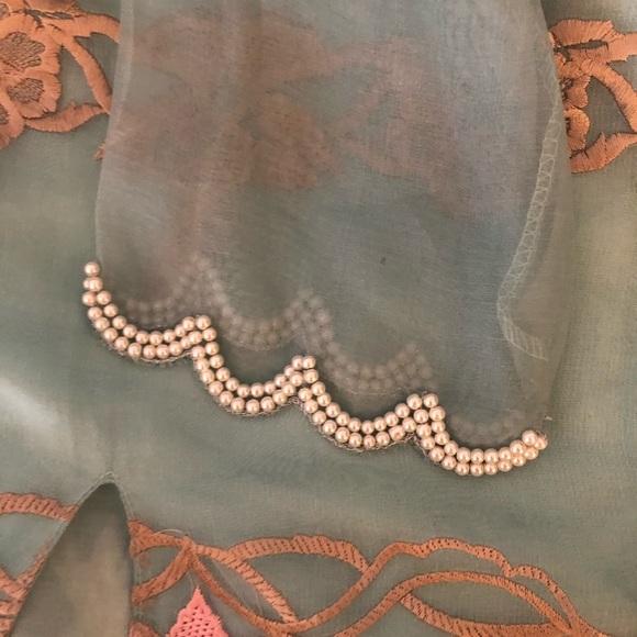 Agha Noor Pearl Embroidered Kurta w/ Lining - Picture 16 of 17